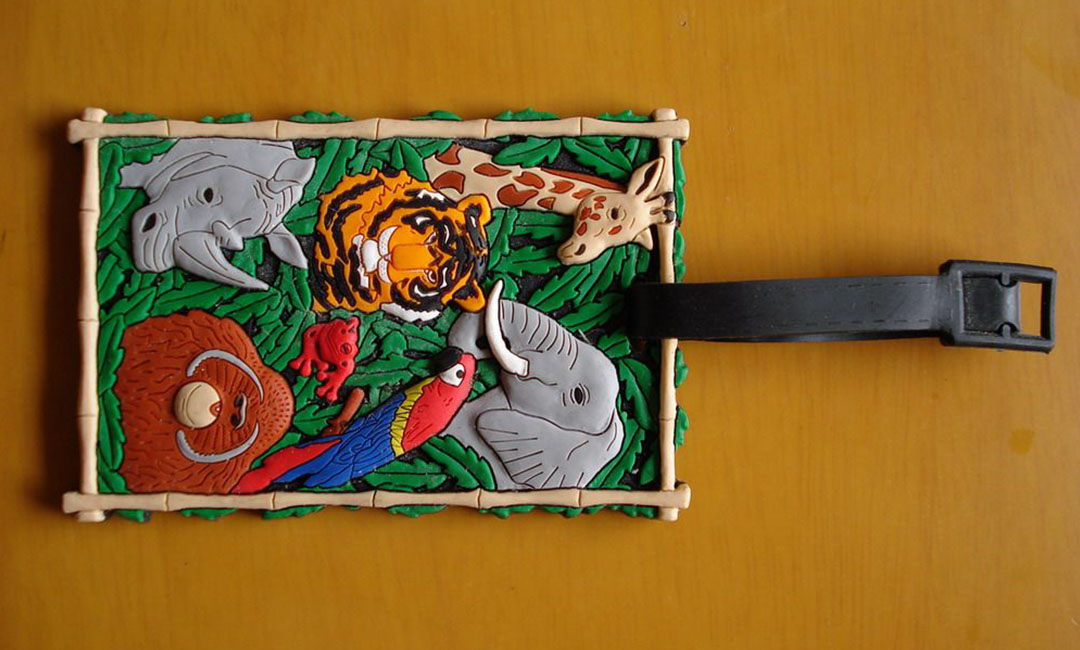 塔城博尼箱包CMS网站开发案例